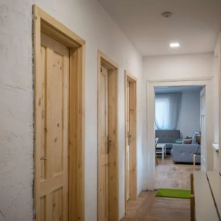 Rys House - Liptov Дом отдыха Липтовски-Микулаш